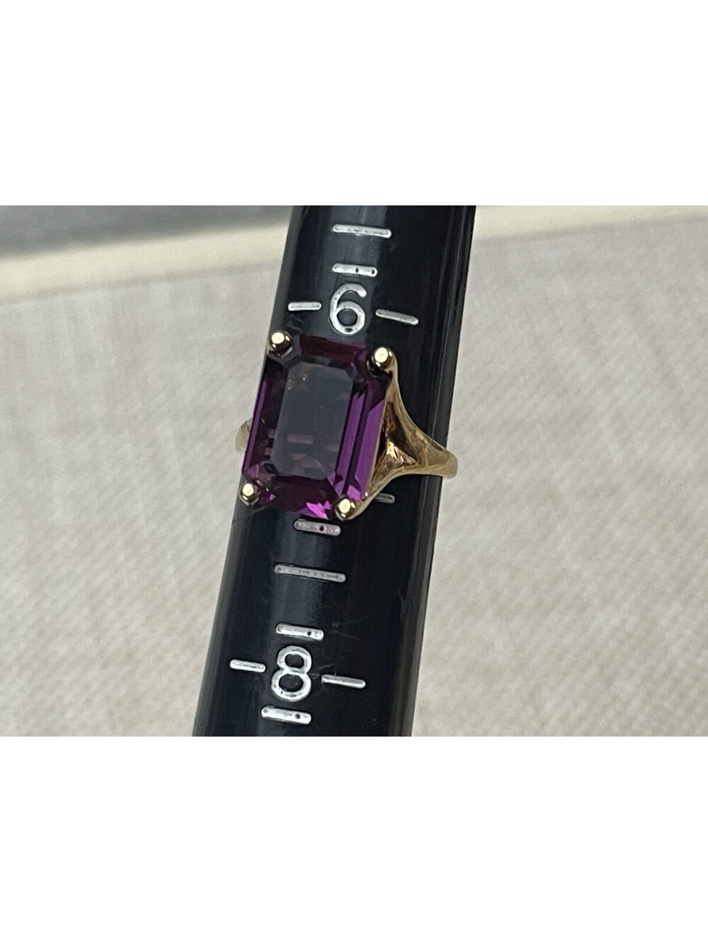 Vintage 18k GE Purple Cocktail Ring Size 6.75